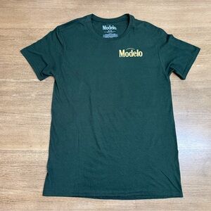 Modelo Especial Beer Promo T-Shirt Green Graphic Lion Bottle Men’s Size M NWT